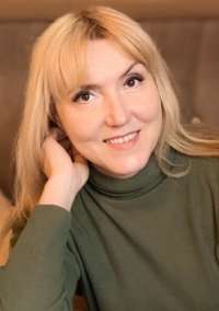Лариса Жирна