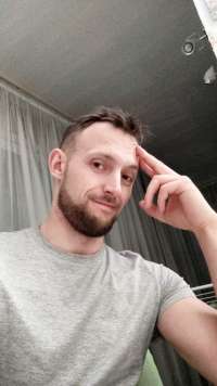 Максим Кравцов